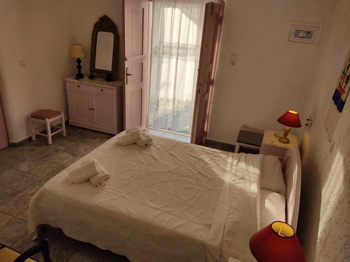 Porto Sikinos Hotel Alopronia Extérieur photo